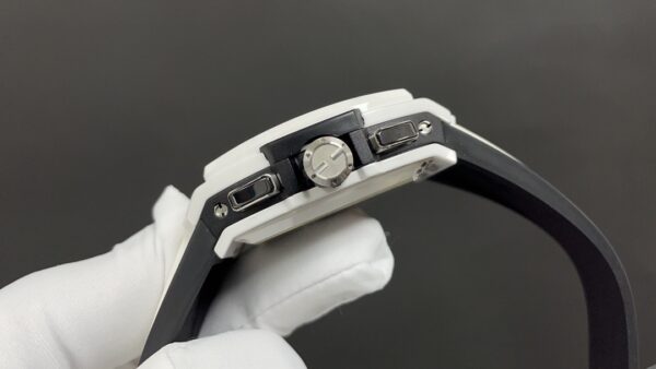 Hublot 42mm Spirit Of Big Bang with White Case and White Rubber Strap - Image 5