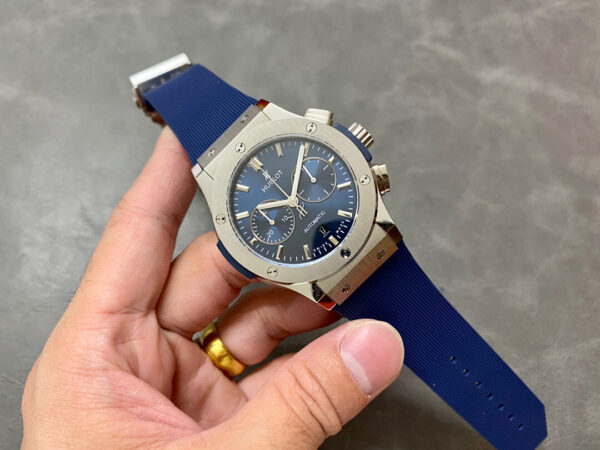 Hublot 45mm with Blue Dial and Blue Rubber Strap - Image 2