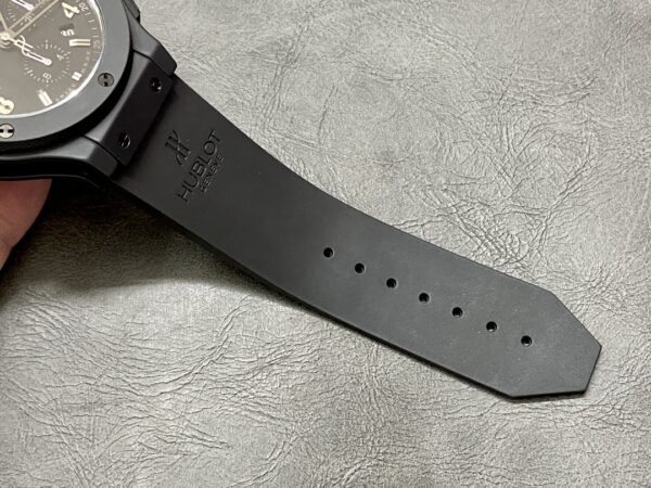 Hublot Big Bang 44mm with Rubber Strap - Image 8