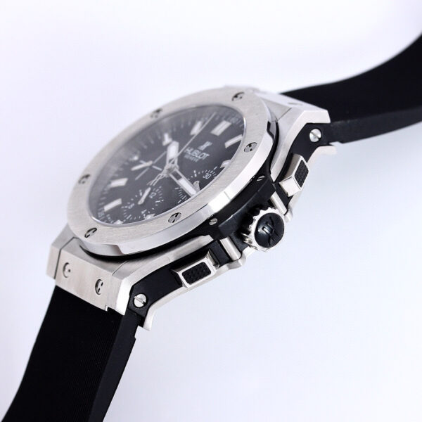 Hublot Big Bang 301.SM.1770.RX Men’s Silver Case 44mm Stainless Steel with Black Dial and Rubber Strap. - Image 4