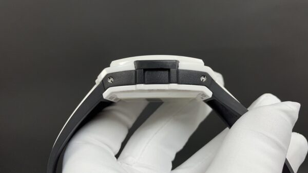 Hublot 42mm Spirit Of Big Bang with White Case and White Rubber Strap - Image 4